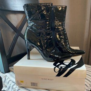 Nine West Ankle Boots in Dark Green Patent Leather
